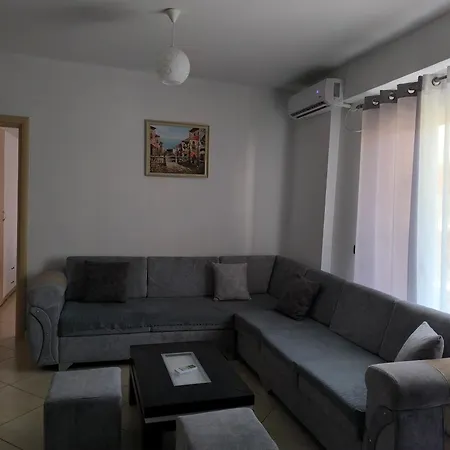 アパート Centrum Sarandë